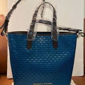 Dooney & Bourke Blue Lilliana Shopper Purse Tote w Bag & Key Ring NWT & Dust Bag
